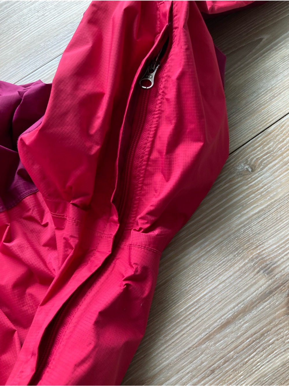 Marmot Two-Tone Women's Waterproof One-Piece in Magenta and Burgundy Size M/M - Picture 12 of 16